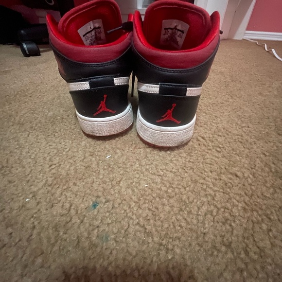 COPY - Jordan 1 mid size 4.5y - Picture 4 of 4